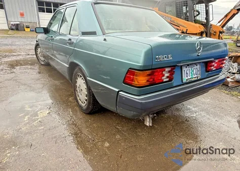 1989 Mercedes-Benz 190 E 2.6 z USA, uszkodzony, nr VIN WDBDA29D2KF614238
